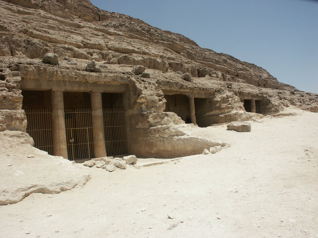 Visit Beni Hassan Tombs.